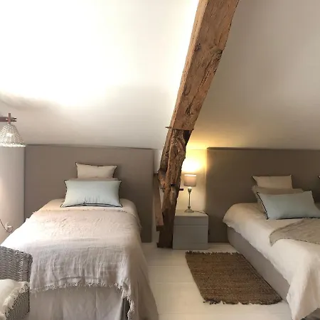 Le Val Du Lys Bed & Breakfast *