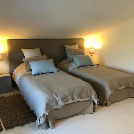 Bed & Breakfast Le Val Du Lys Sainte-Maure-de-Peyriac