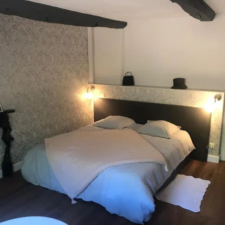 Le Val Du Lys Bed & Breakfast